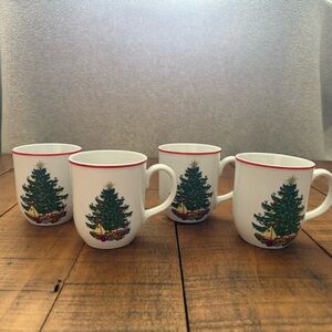 Set of 4 - Cuthbertson American Christmas Tree Mug Cup Vintage